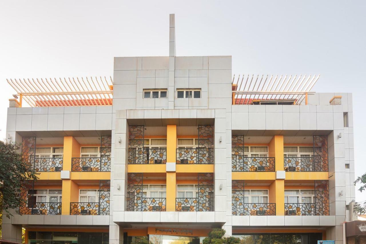 Oyo 159 San Remigio Pensionne Suites Cebu Exterior photo